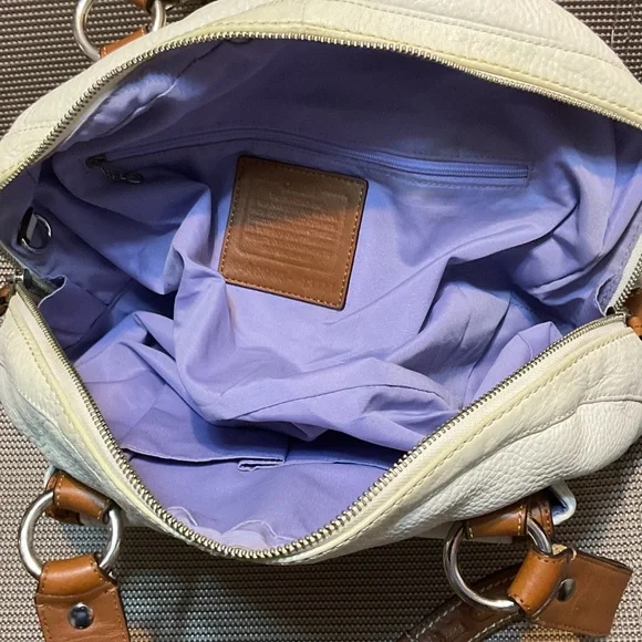 Coach soho, Courtney,Domed buckle, satchel pebble leather
